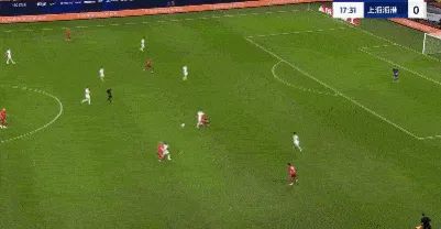 开云体育官网-罗慕洛禁区中路推射破门，越位被吹罚无效