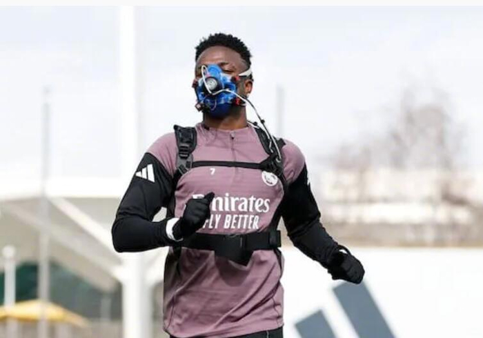 开云体育登录-ESPN记者探讨皇马今夏如何处理维尼修斯贝林厄姆|维尼修斯-西尔维斯特雷|夏季转会市场|皇家马德里|巴黎圣日耳曼|安切洛蒂_新浪体育_新浪新闻